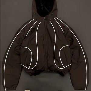 Cropped Hooded Puffer Jacket in Dark Brown